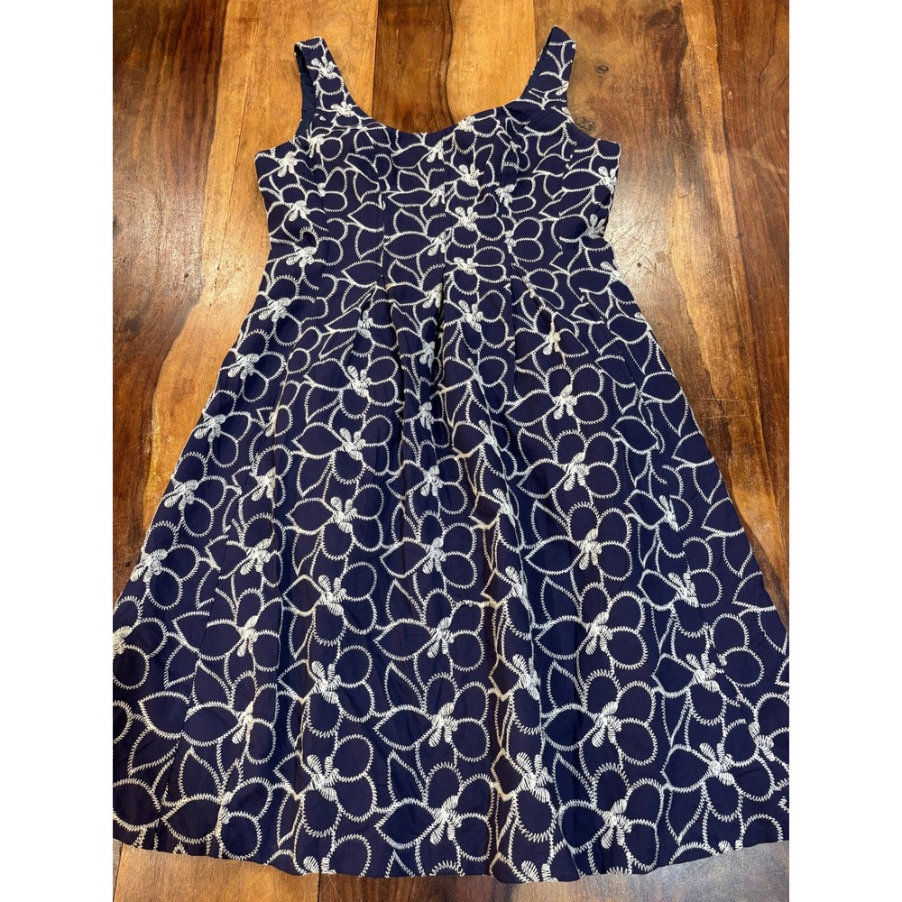 Nine West dress womens 8 blue white embroidered floral fit & flare sleeveless